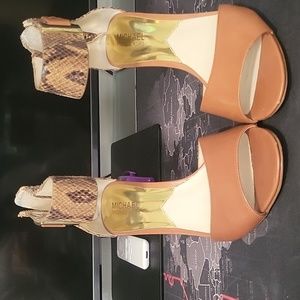 Michael Kors Open toe embossed leather sandals